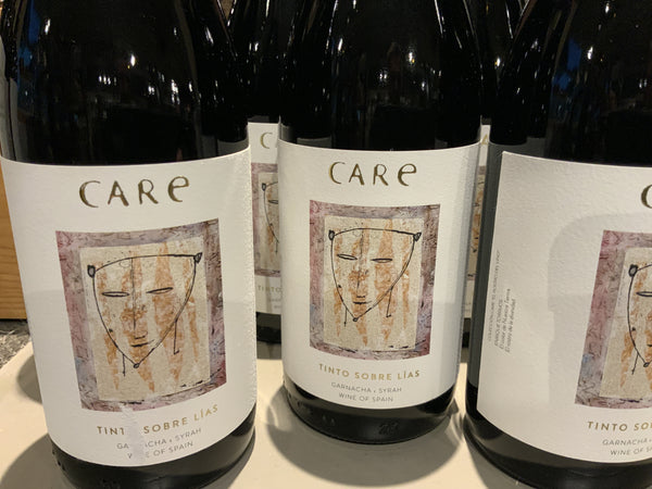 Care Tinto Sobre Lias Red Wine